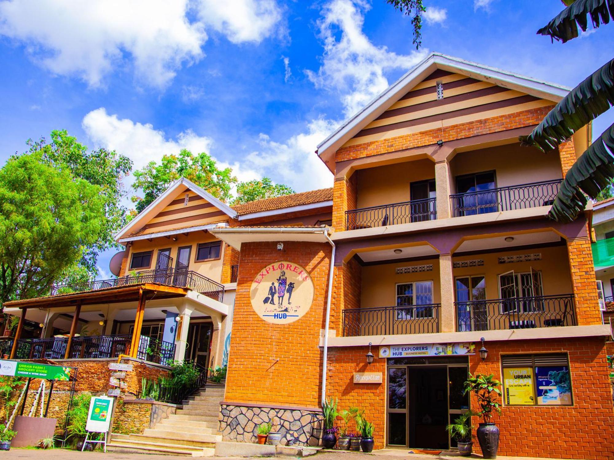 Explorers Hub Kampala Luaran gambar